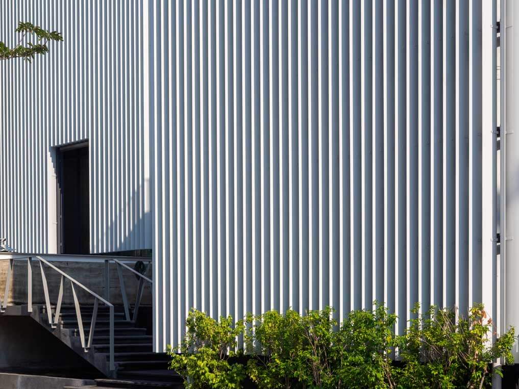 Navigate to section: What Causes Oil Canning?